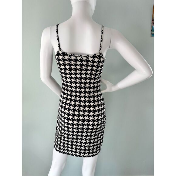 Just Polly Black and White Houndstooth Bodycon Mini Slip Dress Grunge size Small - Picture 2 of 5